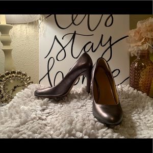 MICHAEL KORS Leather Heels Pumps Metallic Grey